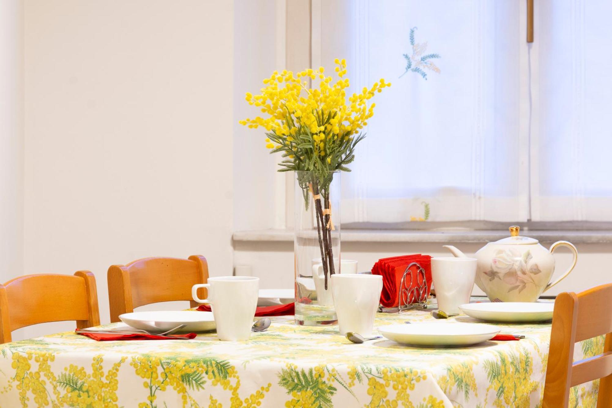 Caseospitali - Casa Mimosa Perfect For Family Or Groups Up To 5 Mailand Exterior foto